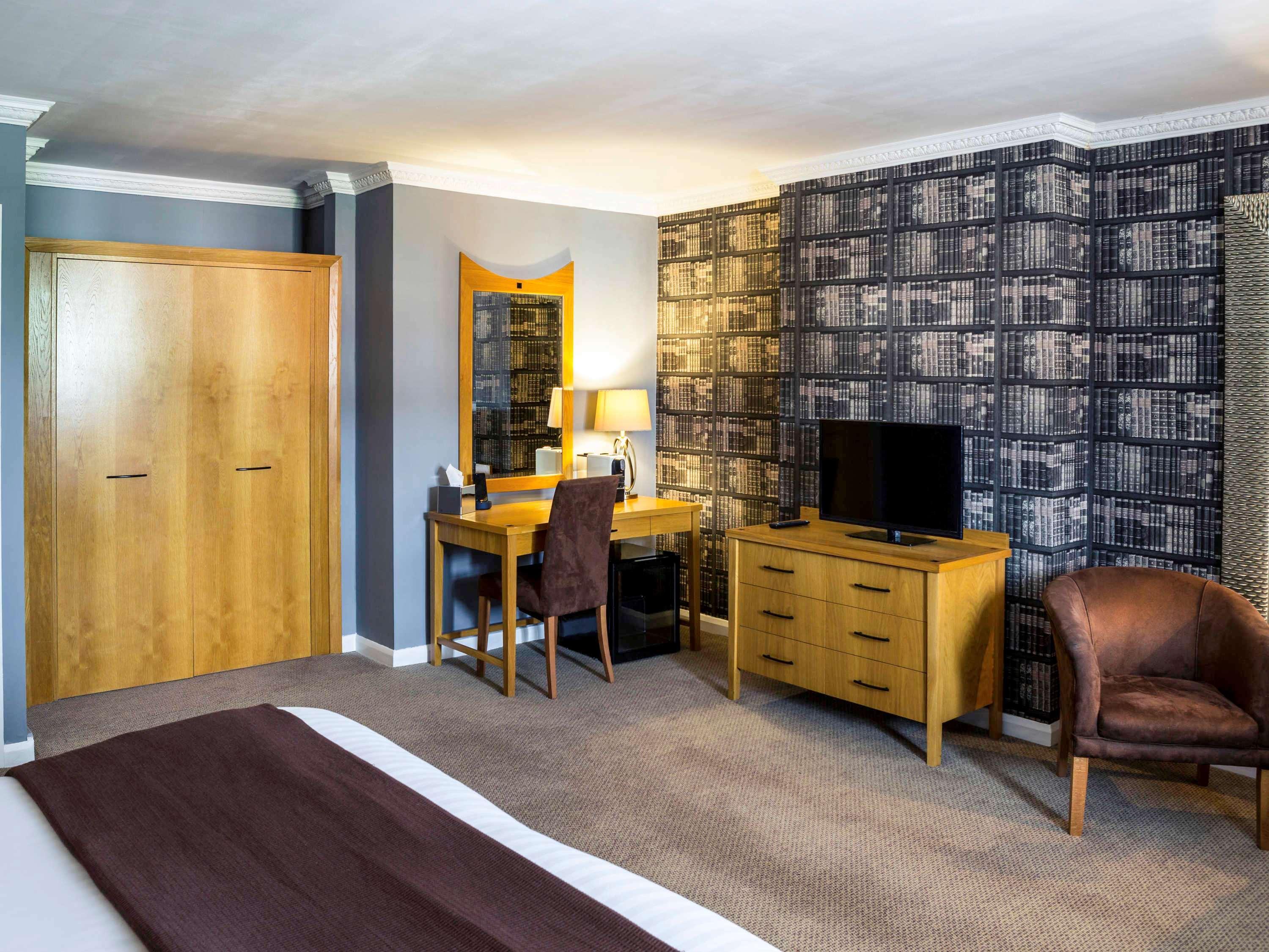 Barons Court Hotel Walsall Esterno foto