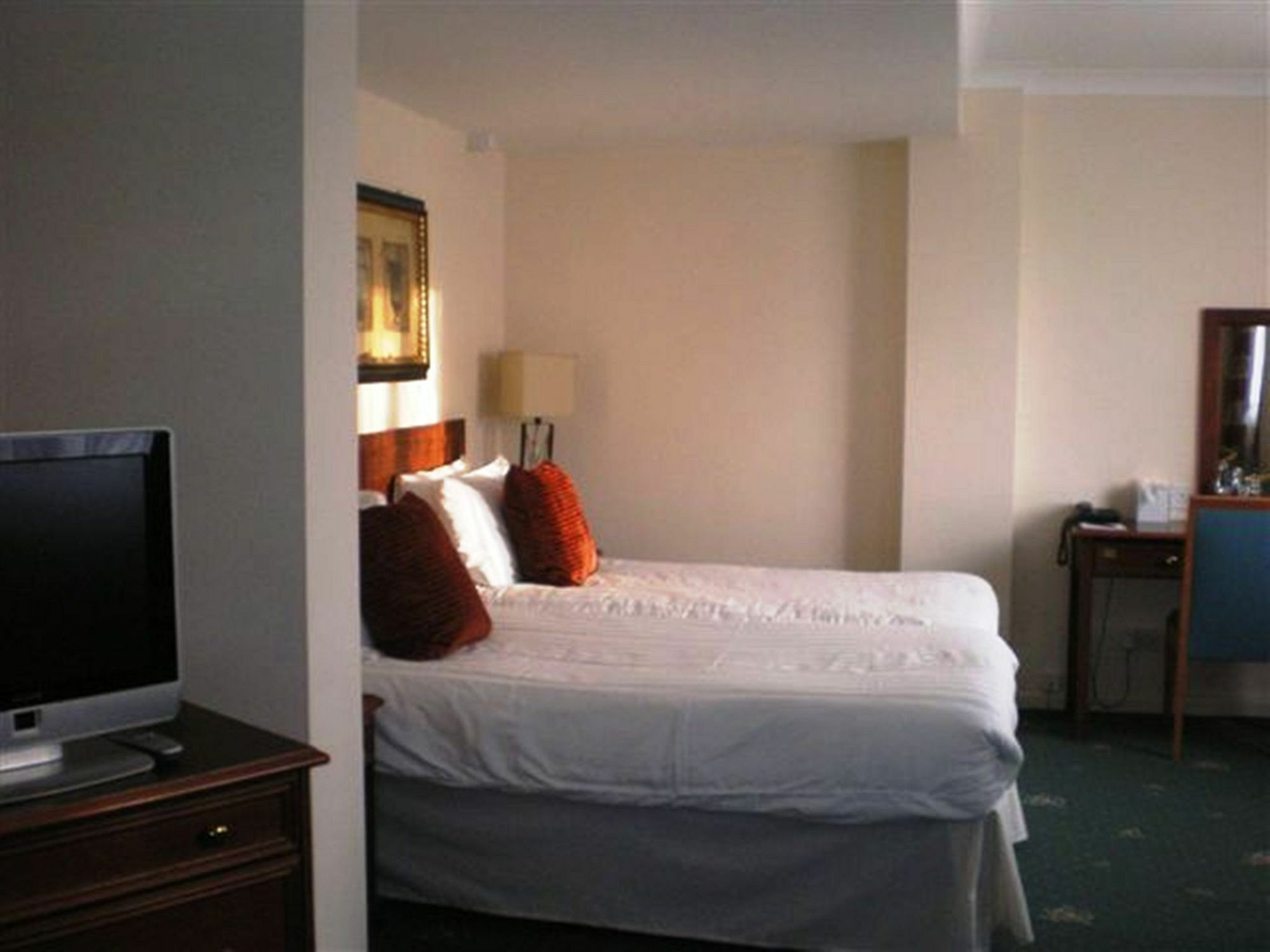 Barons Court Hotel Walsall Esterno foto